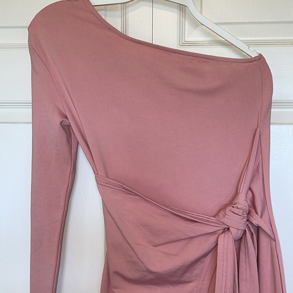 NWT- BTFBM- knit fitted Maxi dress. 1 shoulder. S - Picture 2 of 6